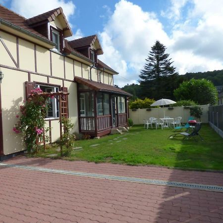 Gite Le Petit Chalet Avec Parking Gratuit Étretat Zewnętrze zdjęcie