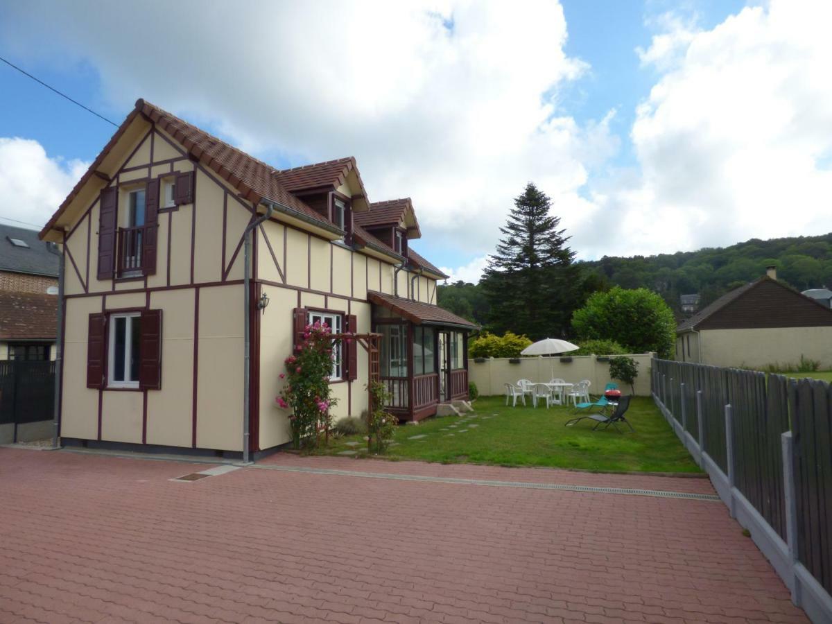 Gite Le Petit Chalet Avec Parking Gratuit Étretat Zewnętrze zdjęcie