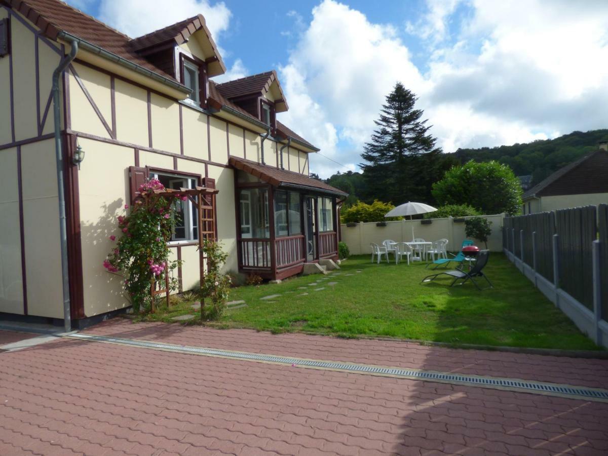 Gite Le Petit Chalet Avec Parking Gratuit Étretat Zewnętrze zdjęcie